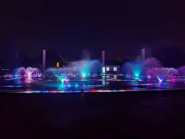 廣場音樂噴泉調試成功